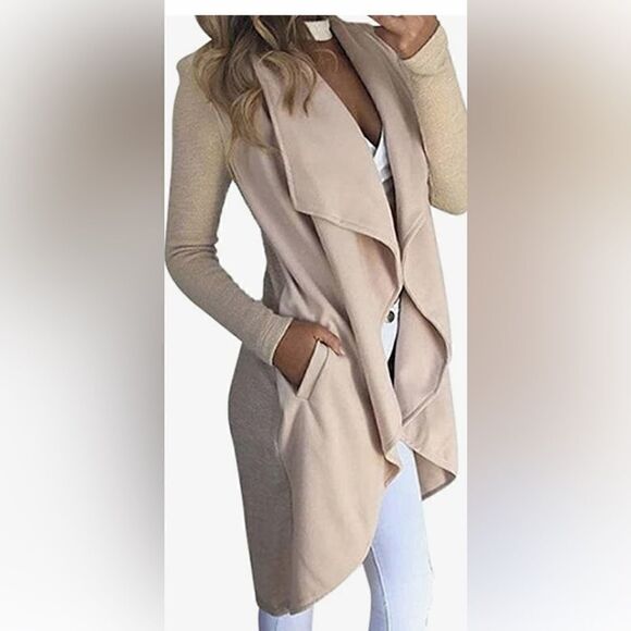 Very classy White Flutter long coat/ Cardigan - Picture 1 of 11
